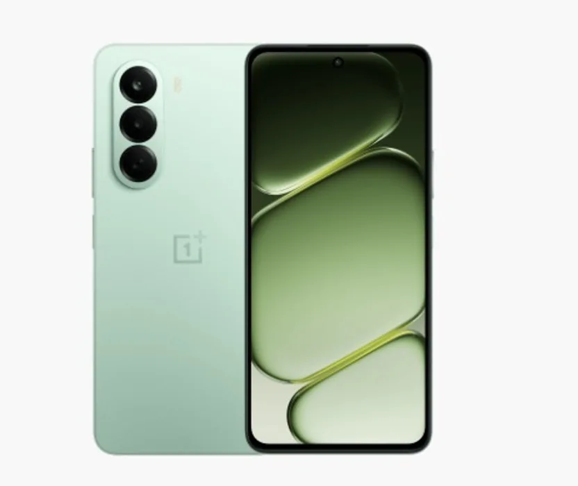 OnePlus Nord CE 6 Lite in Hyper Black on a test bench with a benchmark app open